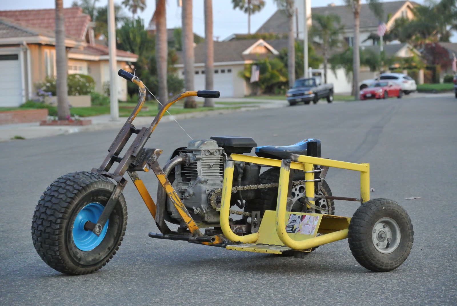 A vintage Triumph desert sled with Bates seat and Preston Petty fender