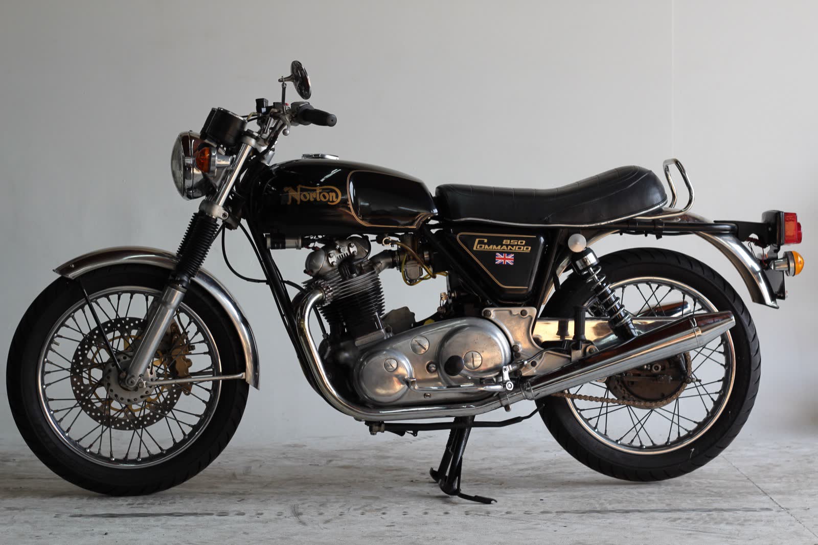 1974 Norton Commando 850